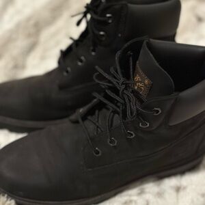 Timberland® Premium 6-Inch Waterproof Boots | Size 4.5 Youth/Women’s 6.5